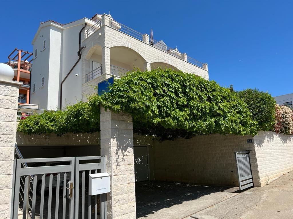 Villa Marta Apartmani Trogir Zewnętrze zdjęcie